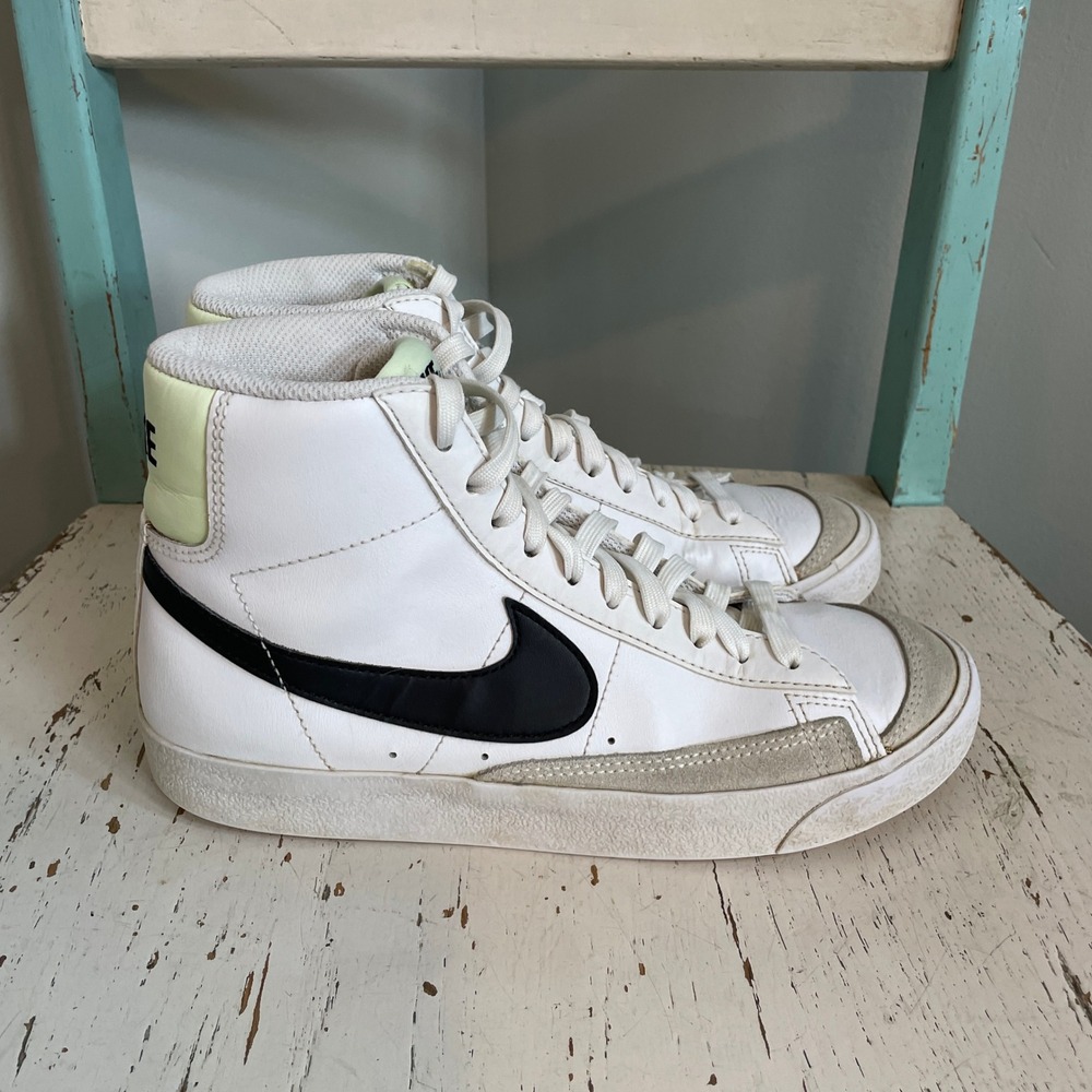 Nike Blazer Mid 77 High Top White Black Lime Sneakers DA4086-109 5.5Y Womens 7